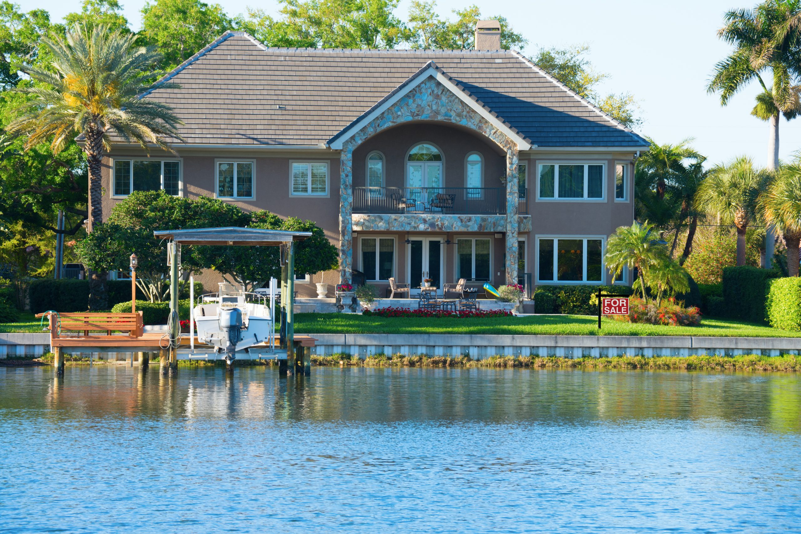 Beautiful,Two,Story,Waterfront,House,With,Artistic,Stone,Work,With Beautiful,Two,Story,Waterfront,House,With,Artistic,Stone,Work,With
